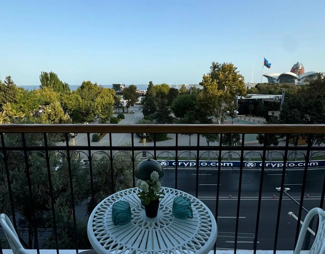 F1 First Lane Sea View Apartment Baku location